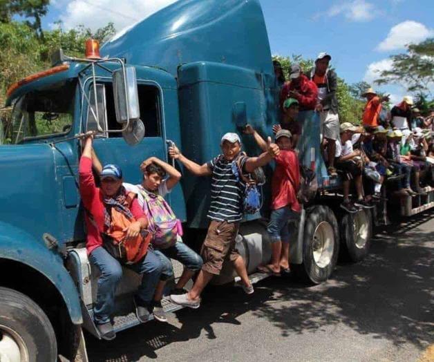 Llega caravana migrante a Huixtla, Chiapas