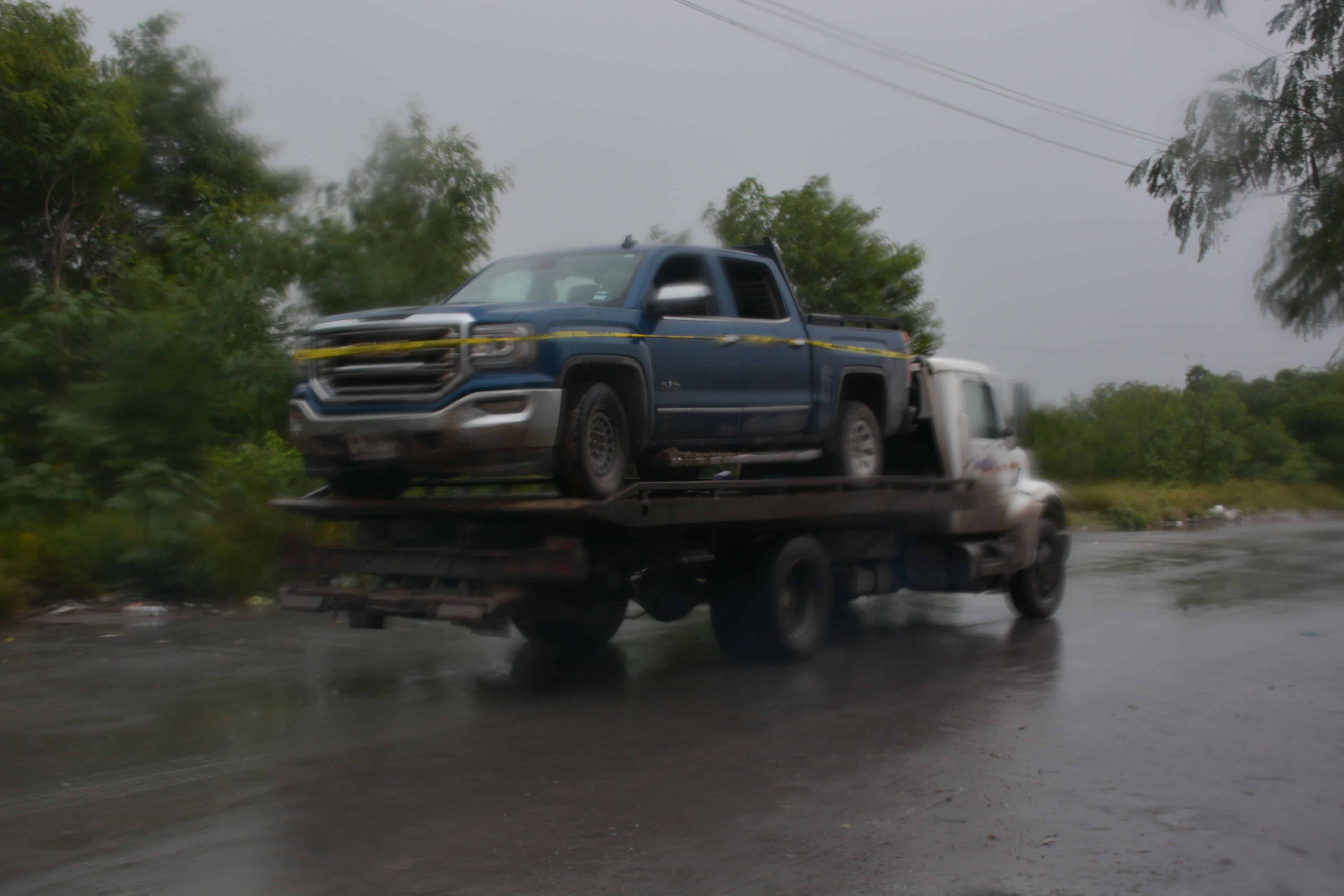 Resultó con reporte de robo la camioneta GMC Sierra.