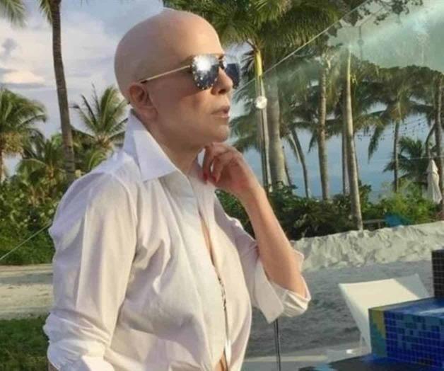 Rebecca Jones dice adiós a las pelucas en su lucha contra el cáncer