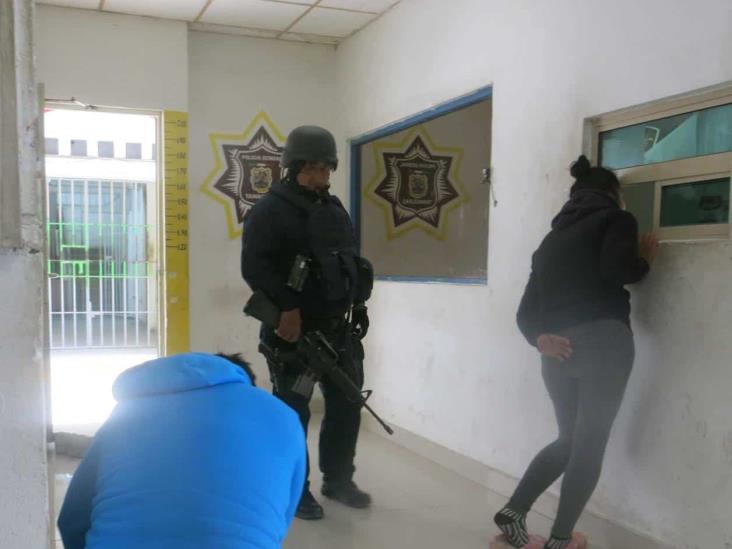 Detenidos al fumar droga en la pipa Detenidos al fumar droga en la pipa