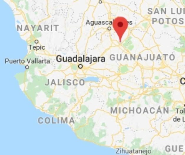 Hallan 19 cuerpos en fosas en Jalisco