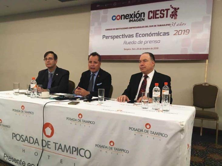 Debe AMLO tomar papel de estadista. Piden deje ya el perfil de campaña Debe AMLO tomar papel de estadista. Piden deje ya el perfil de campaña