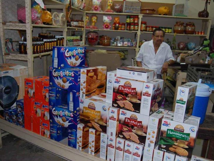 ‘Tienditas de la esquina’ en extinción ‘Tienditas de la esquina’ en extinción