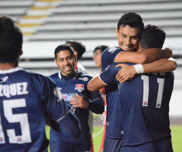 Inicia Pérez con el pie derecho