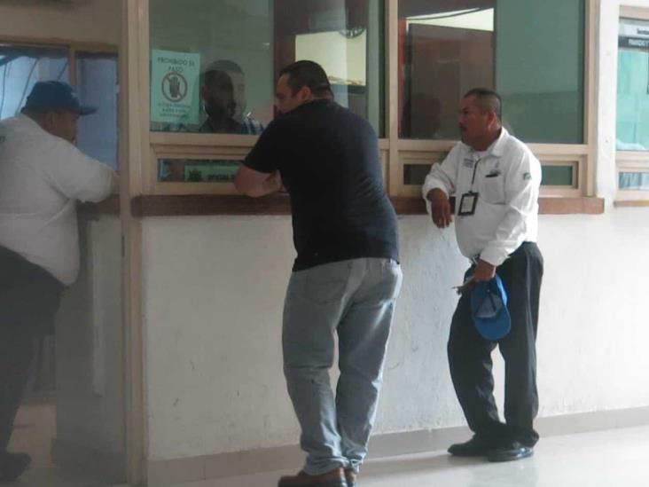 Asaltan a mecánico a punta de pistola Asaltan a mecánico a punta de pistola
