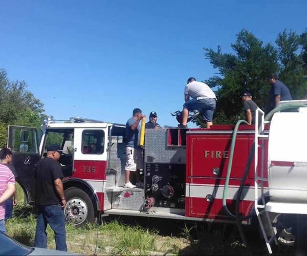Capacitan a bomberos