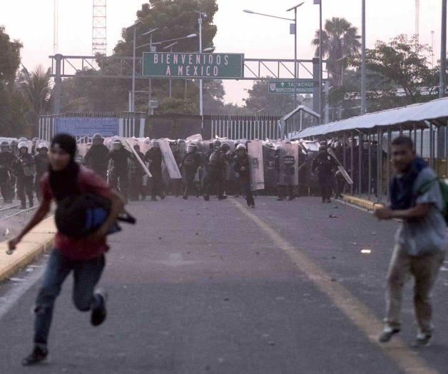 Envían barreras; sitian la frontera