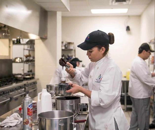 Cobran mientras estudian. Firmarán acuerdo de colaboración