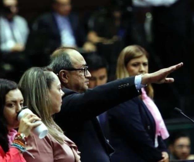 Titular de la SEP comparece ante el pleno de la Cámara de Diputados