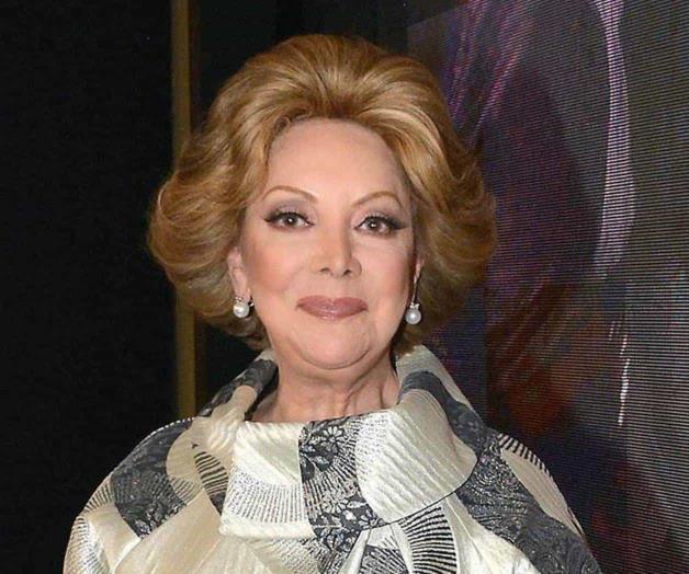 Homenajean a Jacqueline Andere por 65 años de trayectoria Homenajean a Jacqueline Andere por 65 años de trayectoria