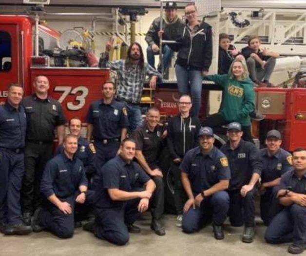 Hace barbacoa para bomberos de California Hace barbacoa para bomberos de California