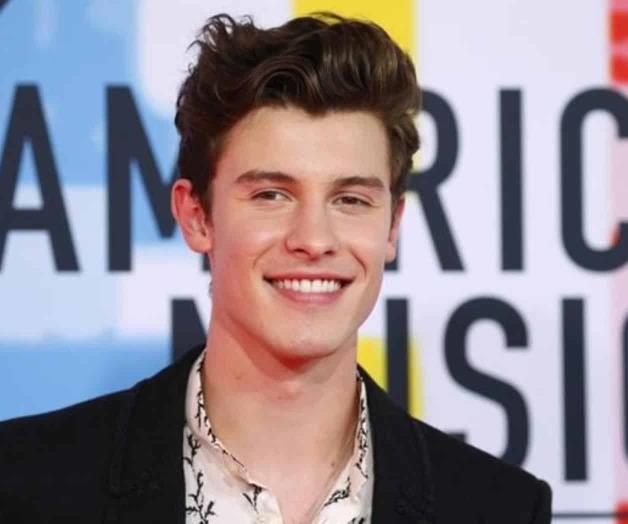 Salió Shawn Mendes con Hailey Baldwin para probar que no era gay