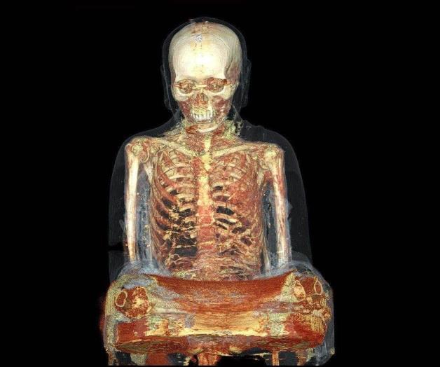 El misterio de la momia encerrada en un Buda El misterio de la momia encerrada en un Buda