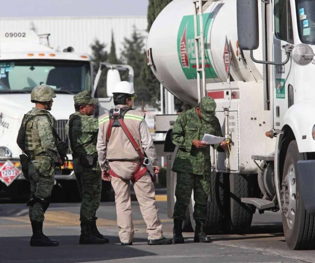 Toma Ejército control total de la seguridad en instalaciones de Pemex