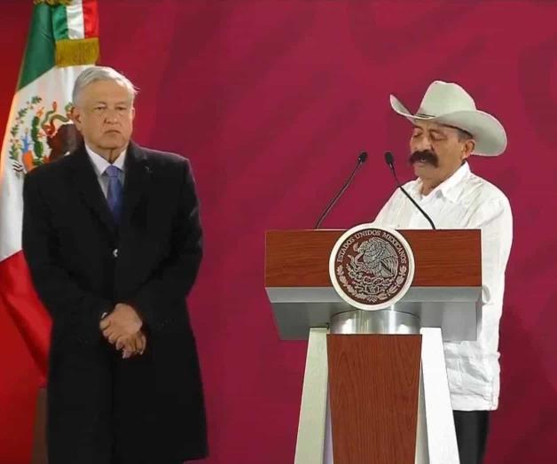 ¡Viva México, cab...!, grita nieto de Emiliano Zapata