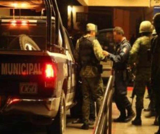 Hombres armados intentan rescatar a detenido en Sinaloa