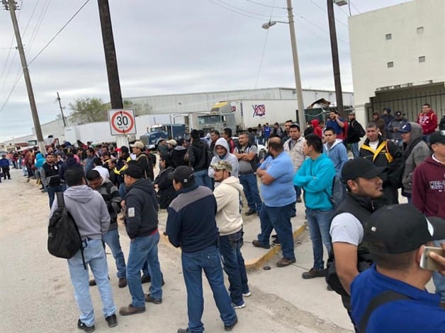 Estallan en huelga 45 maquiladoras de Matamoros, al no lograr acuerdos Estallan en huelga 45 maquiladoras de Matamoros, al no lograr acuerdos