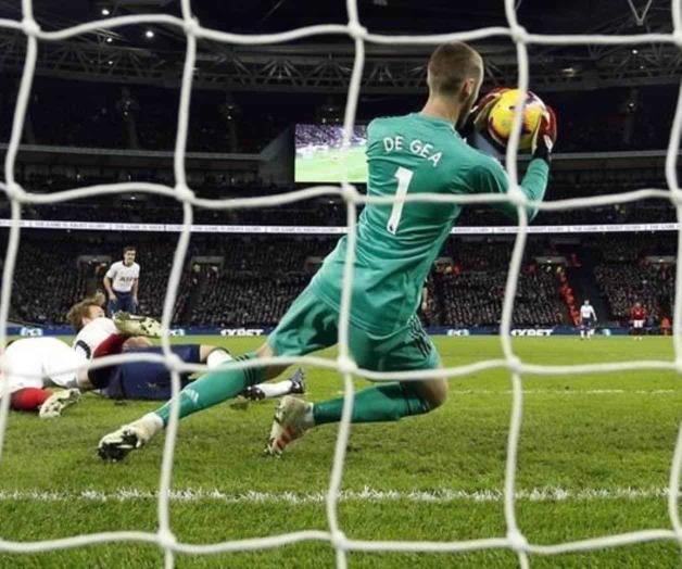 El gasto de la Premier en el mercado invernal cae por primera vez