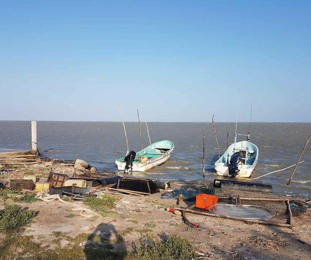 Acaban pescadores flora y fauna de Laguna Madre