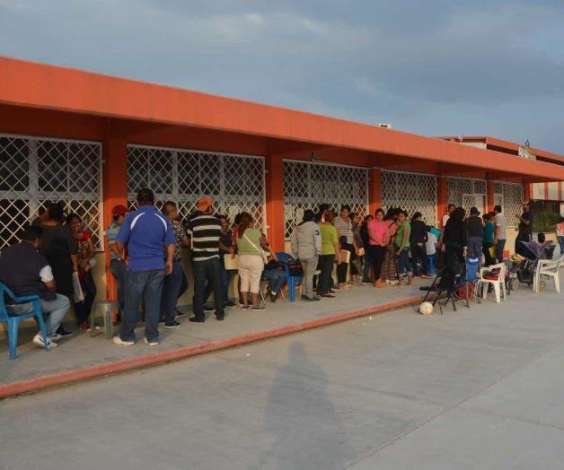 Esperan respuesta en secundaria número 14 Esperan respuesta en secundaria número 14