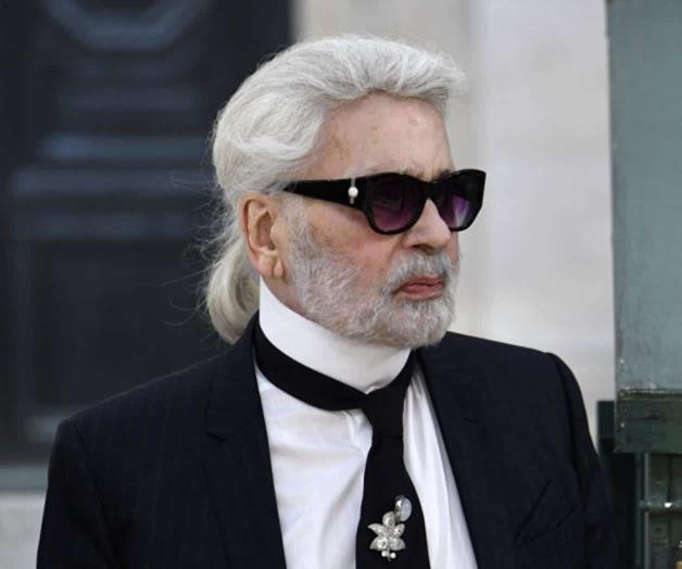Muere el legendario diseñador alemán Karl Lagerfeld