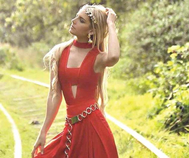 Al tiempo su romance con EPN