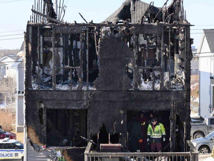Mueren siete niños al incendiarse su casa en Canadá Mueren siete niños al incendiarse su casa en Canadá