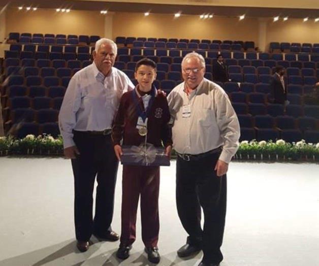 Considerado entre 5 mejores oradores