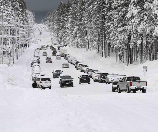 Avanza tormenta helada sobre costa de EU