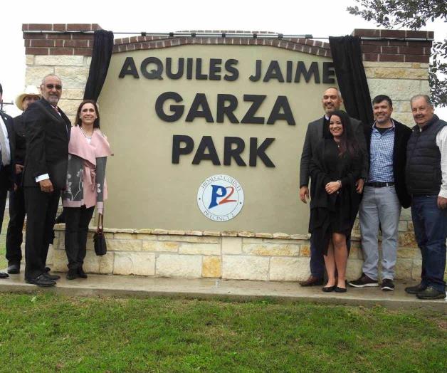 Dedican parque público a don Aquiles Jaime Garza Dedican parque público a don Aquiles Jaime Garza