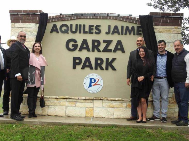 Dedican parque público a don Aquiles Jaime Garza Dedican parque público a don Aquiles Jaime Garza