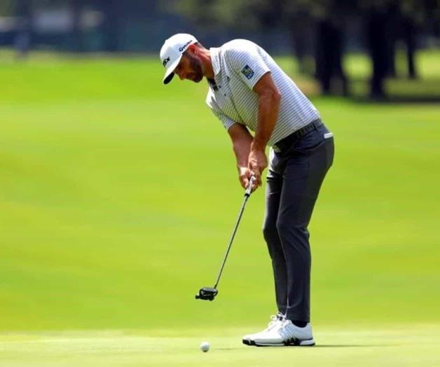 Acelera Dustin Johnson rumbo al título