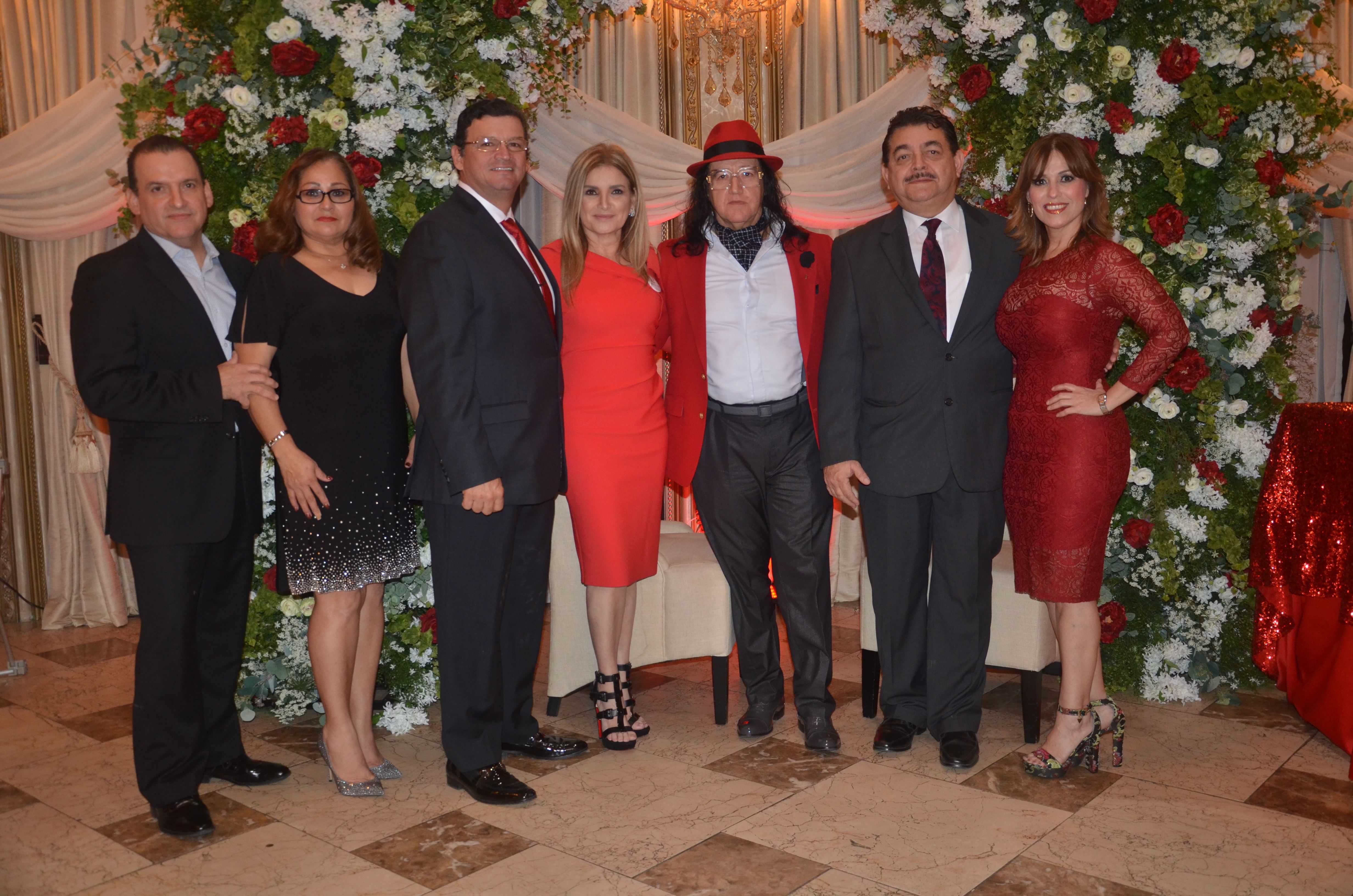 Sergio Flores, Nora de Flores, Ponciano Zuñiga, Norma de Zuñiga, Jacinto Flores, Antonio González y Sonia de González.
