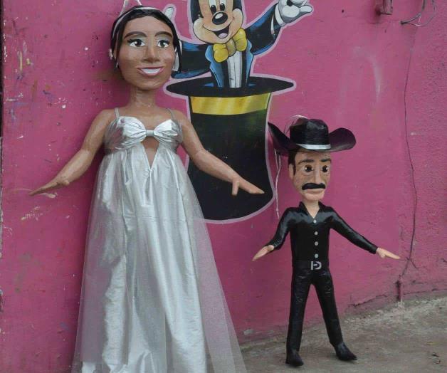 Crean piñata de Yalitza