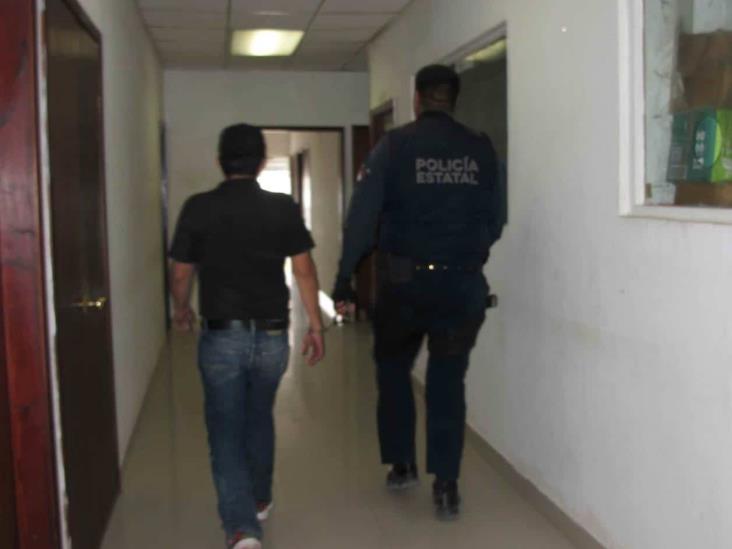Fumaban mariguana y se los llevan arrestados Fumaban mariguana y se los llevan arrestados