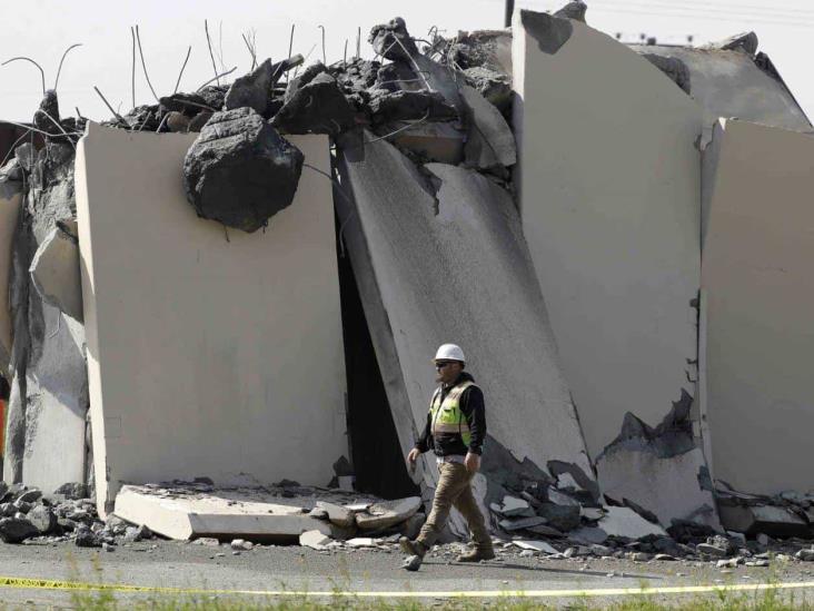 Inician demolición de prototipos del muro Inician demolición de prototipos del muro