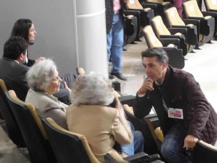 Busca galardonar al mérito cultural Busca galardonar al mérito cultural