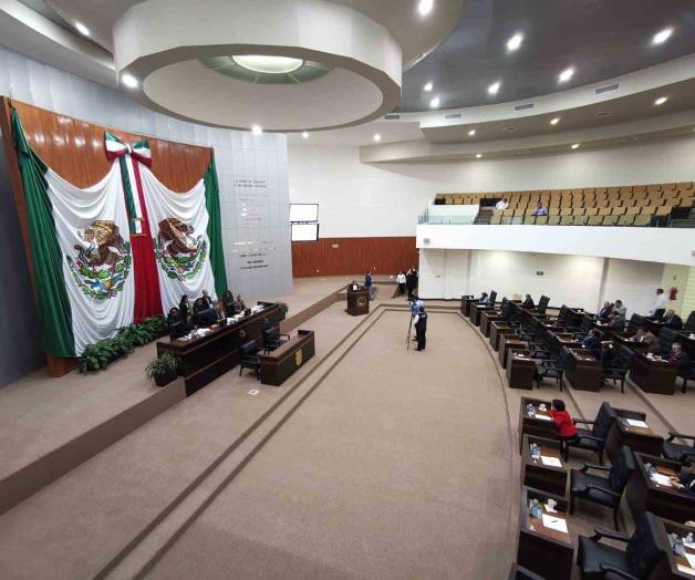 Prohíben llevar niños en asiento delantero