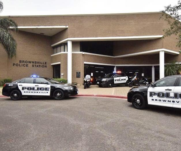 Investigan Texas Rangers la balacera de un policía