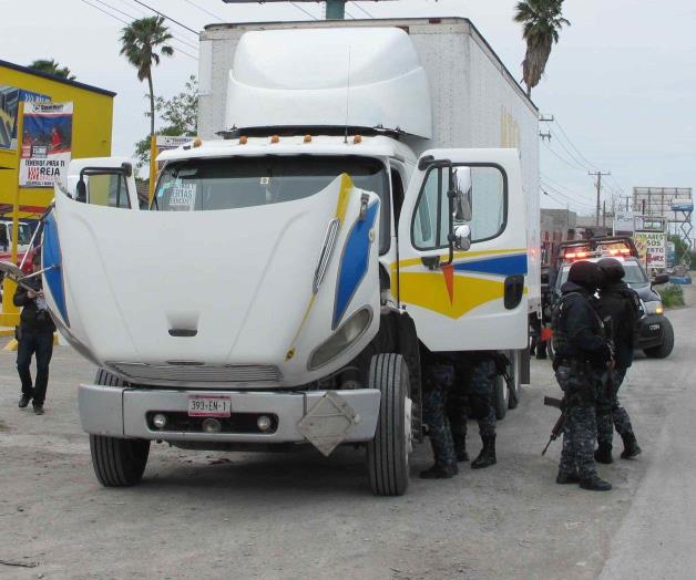 Frustran gendarmes extorsión a trailero