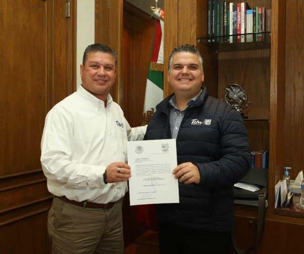 Nombra gobernador en Sebien a Rómulo Garza Martínez