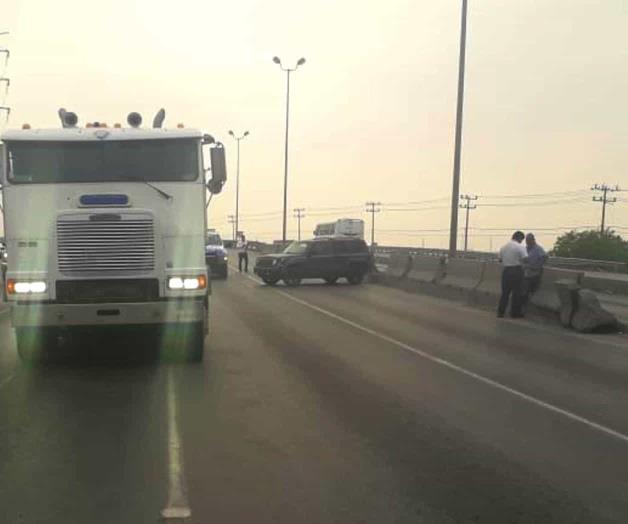 Pipa embiste Jeep en el libramiento Pipa embiste Jeep en el libramiento