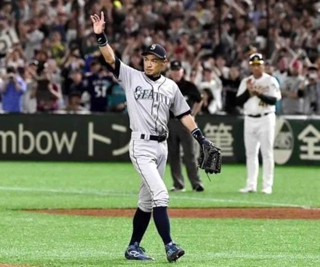 Japonés Ichiro Suzuki se retira del béisbol