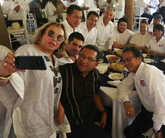 Reaparece Elba Esther