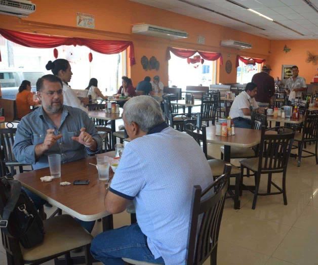 Menús incluyentes en 46 restaurantes. En lenguaje braille y de señas