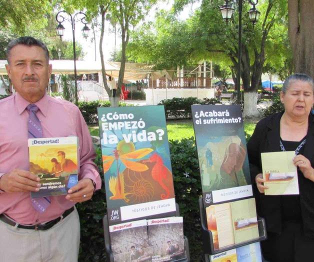 Predican Testigos de Jehová, por amor y fe