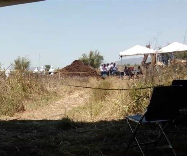 Suman 10 cuerpos hallados en fosa clandestina de Nayarit