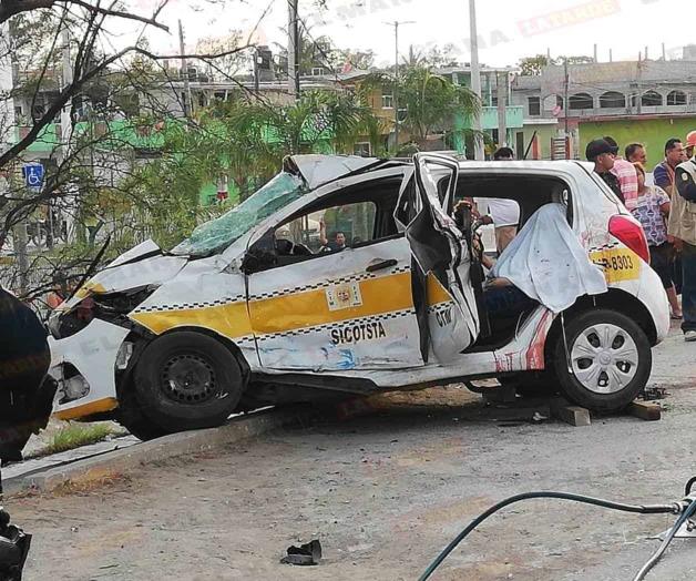 Deja encontronazo tres ocupantes de taxi muertos en Tampico Deja encontronazo tres ocupantes de taxi muertos en Tampico