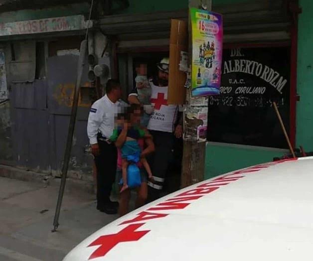 Abandonan a 4 niños con huellas de golpes