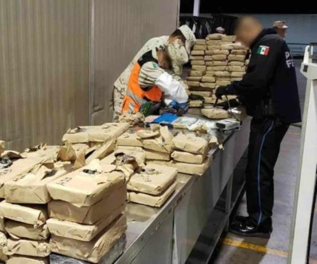 Tráiler con más de 100 kilos de droga es asegurado por Policía Federal en Sonora Tráiler con más de 100 kilos de droga es asegurado por Policía Federal en Sonora